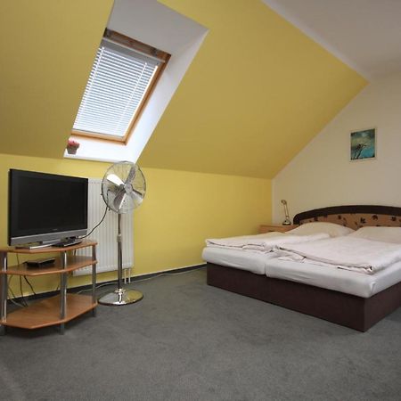 Apartman Pod Cernou Horou Rožnov pod Radhoštěm Exteriör bild