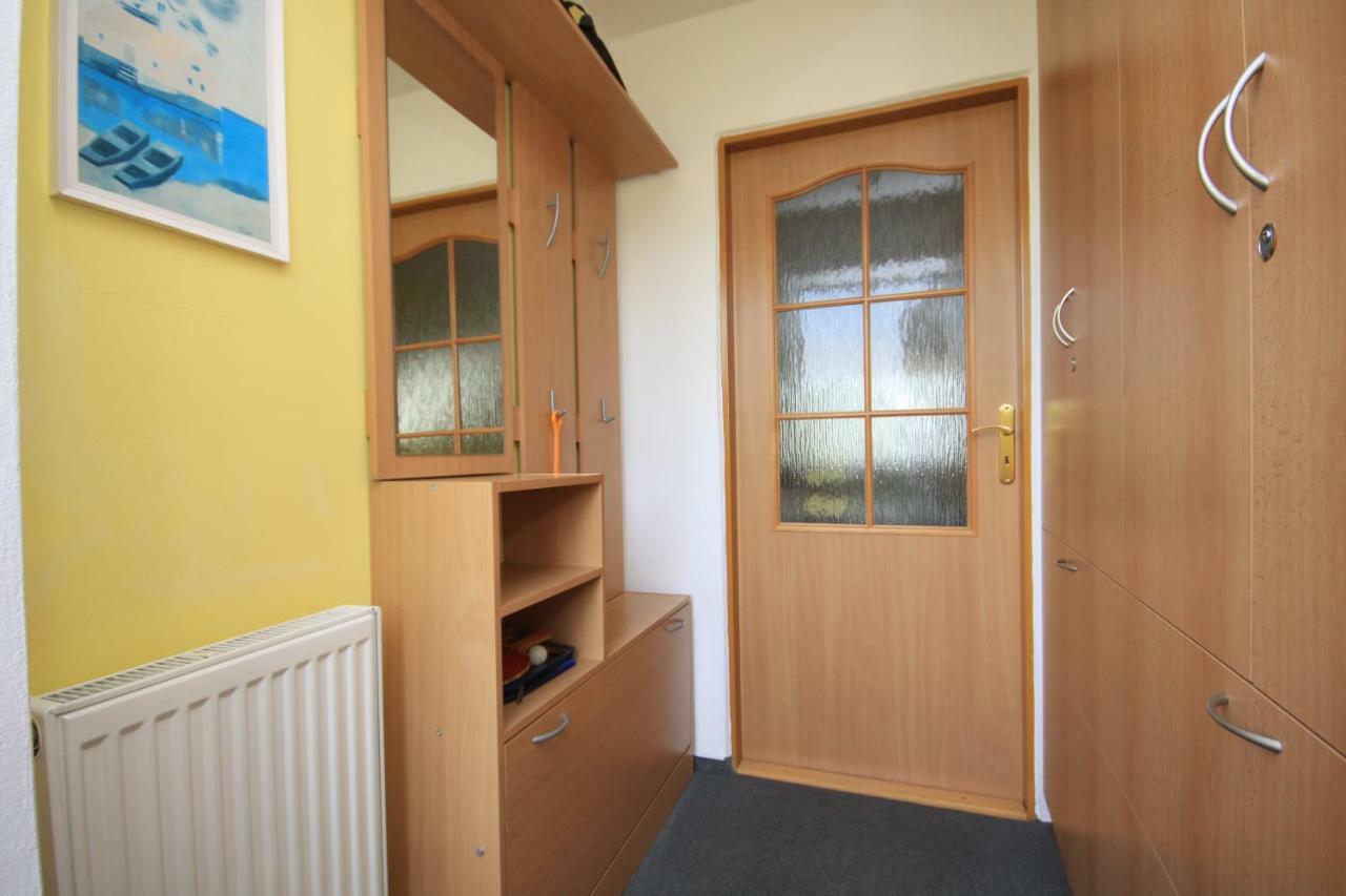 Apartman Pod Cernou Horou Rožnov pod Radhoštěm Exteriör bild