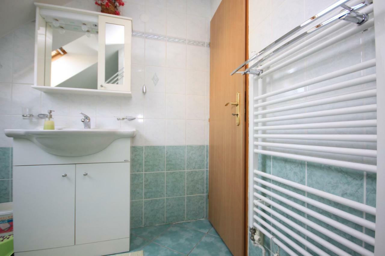 Apartman Pod Cernou Horou Rožnov pod Radhoštěm Exteriör bild