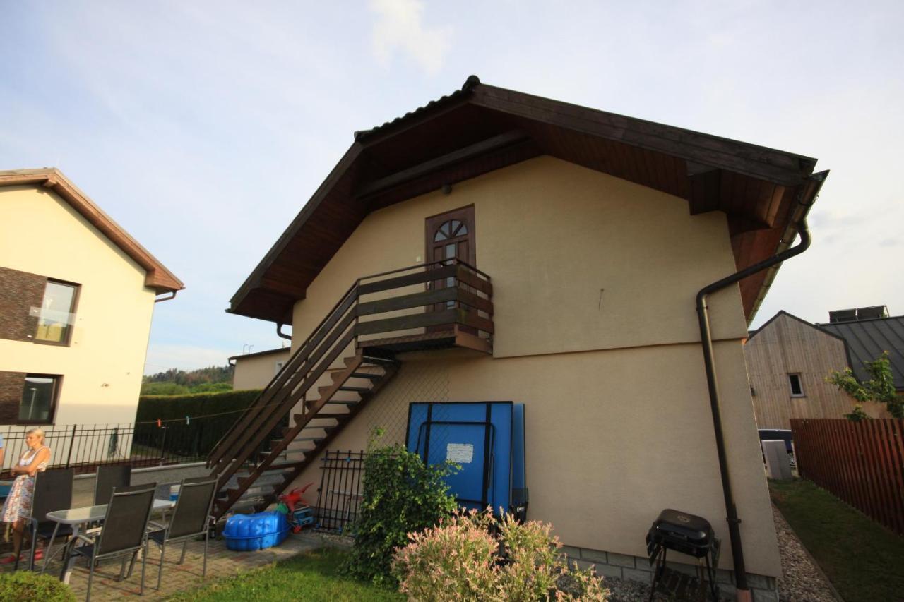 Apartman Pod Cernou Horou Rožnov pod Radhoštěm Exteriör bild